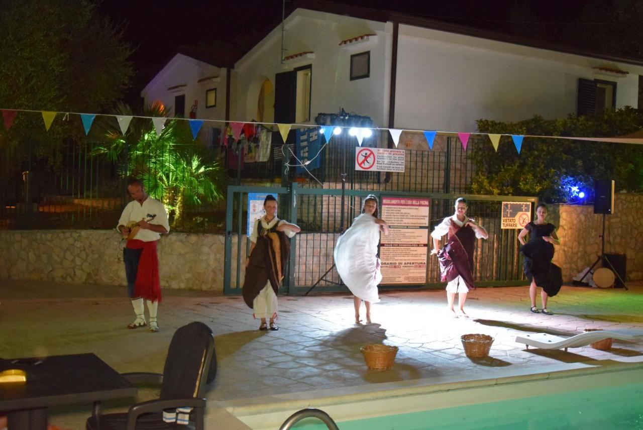 Villaggio Mare Blu Vieste Buitenkant foto