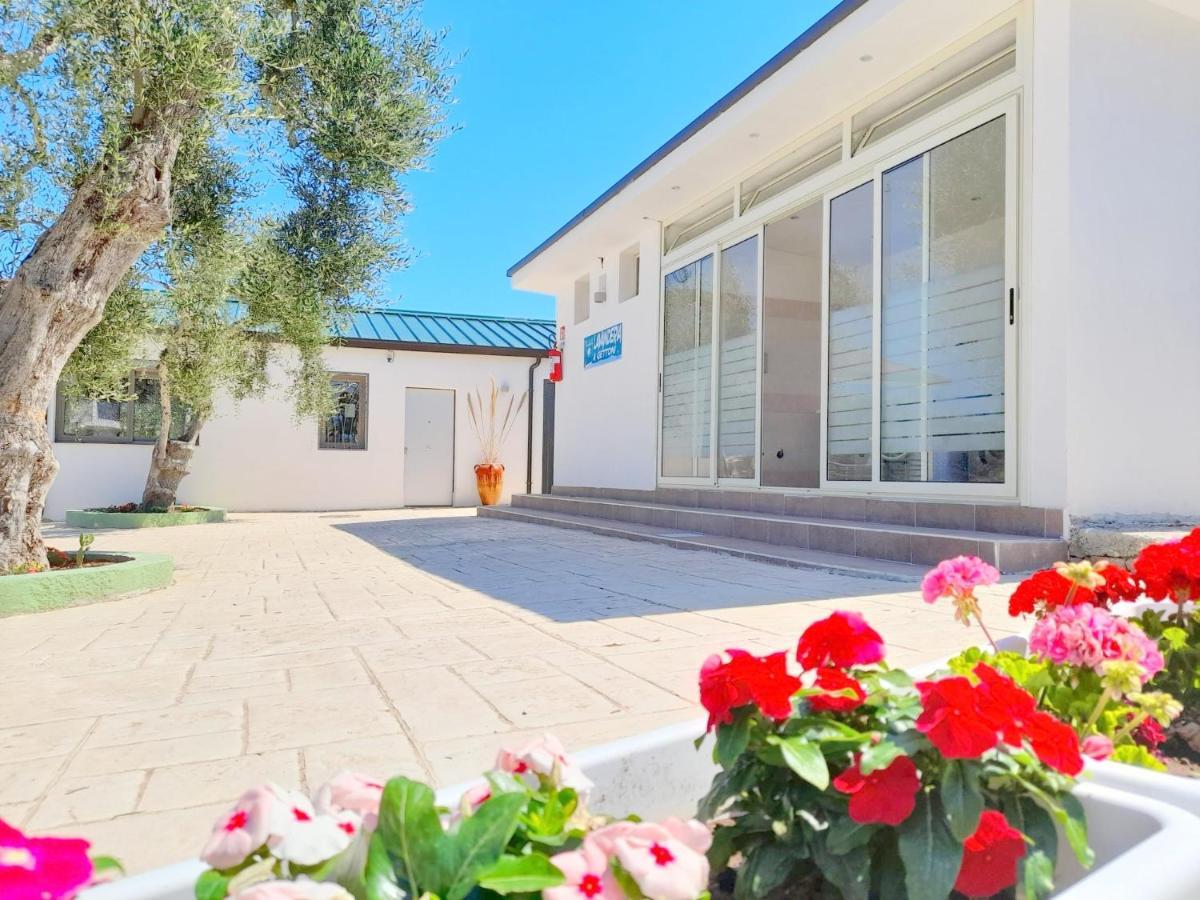 Villaggio Mare Blu Vieste Buitenkant foto