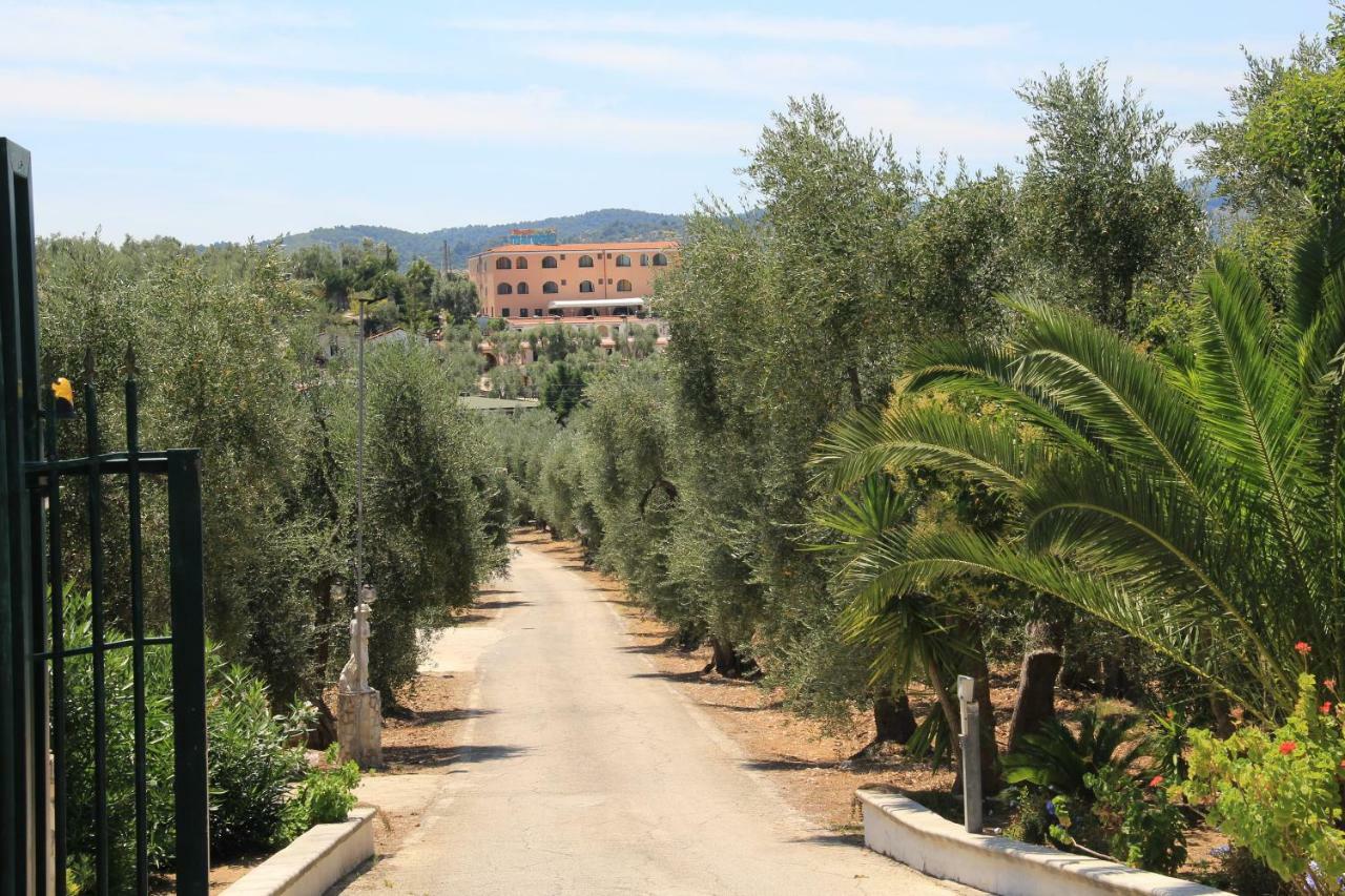 Villaggio Mare Blu Vieste Buitenkant foto