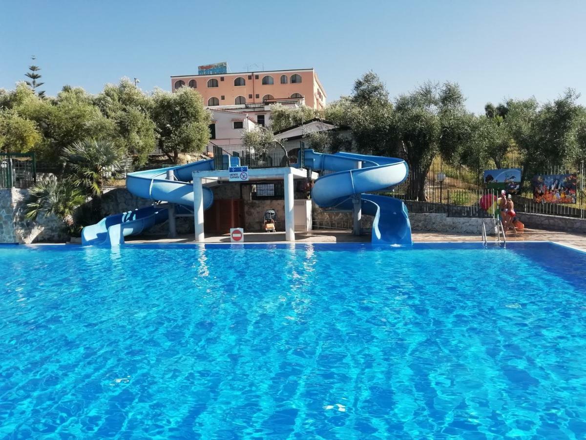 Villaggio Mare Blu Vieste Buitenkant foto